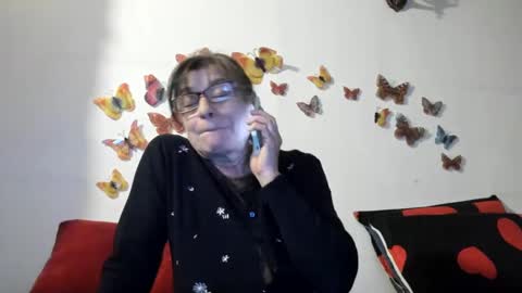 Gina online show from January 1, 3:24 pm