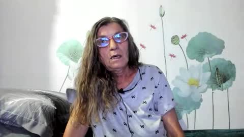 Gina online show from June 4, 3:40 pm