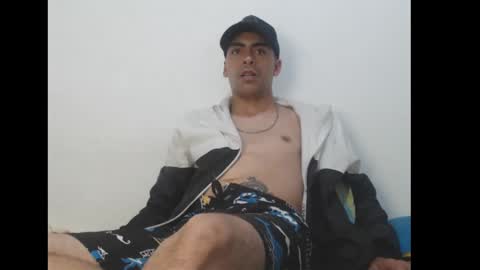 Snapshot of badjuanhot chatting on January 9, 2:07 pm Juan Help us reach 100 likes online show from January 9, 2:07 pm