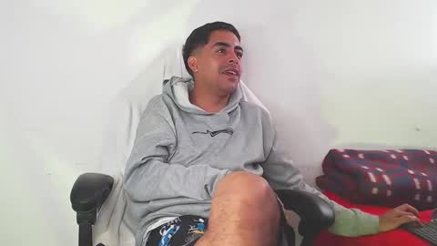 Snapshot of badjuanhot chatting on January 30, 2:15 pm Juan Help us reach 100 likes online show from January 30, 2:15 pm