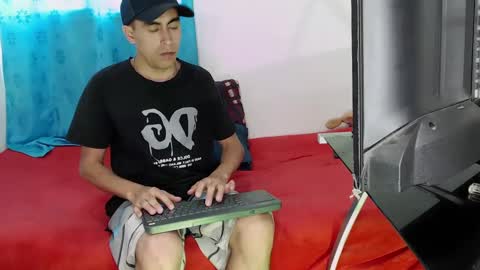 Snapshot of badjuanhot chatting on March 6, 5:22 pm Juan Help us reach 100 likes online show from March 6, 5:22 pm