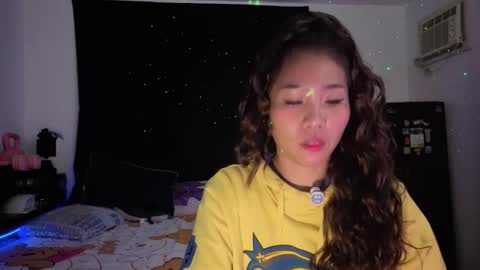 badlilbambi online show from November 16, 6:35 pm