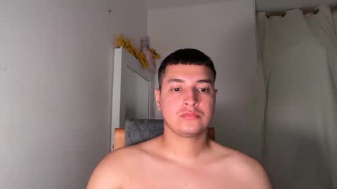 Snapshot of badmen990 chatting on March 2, 5:41 am badmen990 online show from March 2, 5:41 am