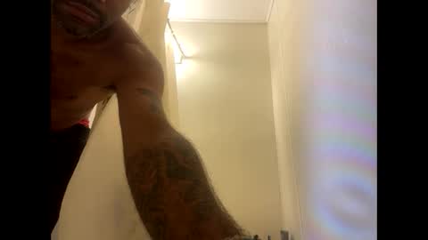 StillPoPimpin online show from September 15, 9:31 am