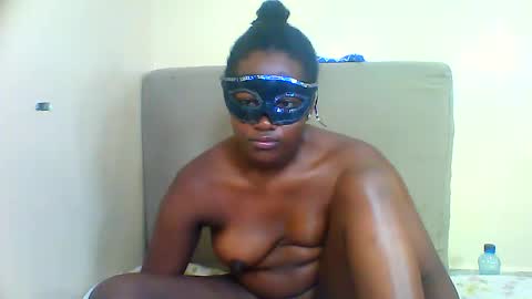 Snapshot of bads_hornies chatting on March 31, 4:46 am bads_hornies online show from March 31, 4:46 am