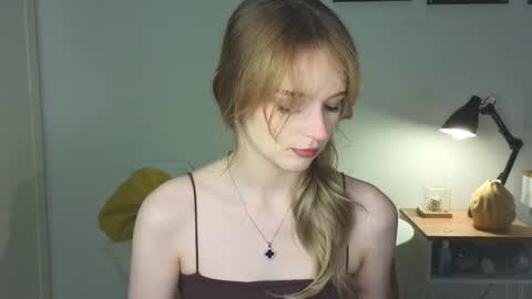 Kate online show from April 4, 4:04 pm