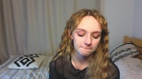 Kate online show from April 22, 4:08 pm