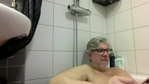 baggelina75 online show from April 1, 6:49 pm