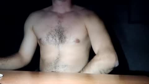 Snapshot of baiat_frumusel chatting on January 2, 9:18 pm baiat_frumusel online show from January 2, 9:18 pm