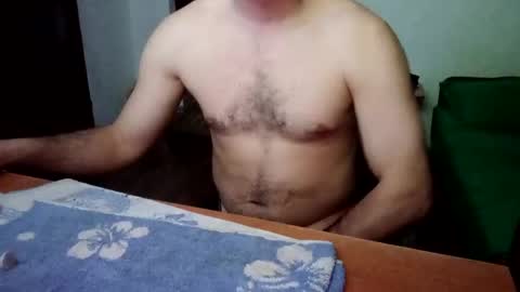 Snapshot of baiat_frumusel chatting on March 9, 10:52 pm baiat_frumusel online show from March 9, 10:52 pm