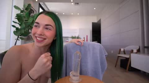 Bailey online show from February 28, 1:47 pm