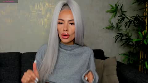 bailey_rush online show from March 10, 12:15 pm