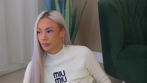 bailey_rush online show from December 15, 6:01 pm