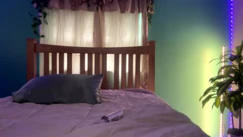 Snapshot of bailijade chatting on February 19, 5:49 pm My name  BailiJade   online show from February 19, 5:49 pm