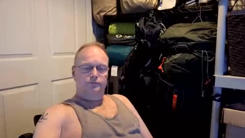 Snapshot of baltomoron69 chatting on May 17, 8:27 pm baltomoron69 online show from May 17, 8:27 pm