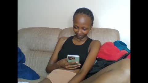 Snapshot of bambi_bunnie chatting on June 18, 1:39 am Bambi online show from June 18, 1:39 am
