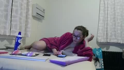 bambiboo8113 online show from December 1, 5:45 am