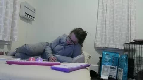 bambiboo8113 online show from December 16, 2:05 am