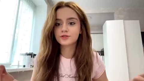 Snapshot of bambiculnane chatting on July 9, 2:10 pm Lola online show from July 9, 2:10 pm