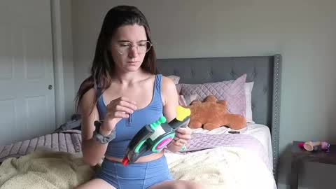 Snapshot of bambifarrina chatting on October 10, 4:17 pm bambifarrina online show from October 10, 4:17 pm