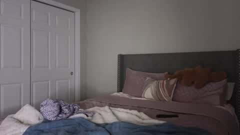 Snapshot of bambifarrina chatting on October 30, 12:45 am bambifarrina online show from October 30, 12:45 am