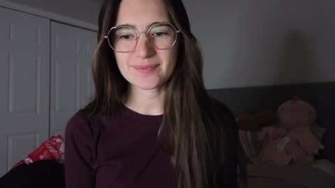 Snapshot of bambifarrina chatting on November 4, 2:21 am bambifarrina online show from November 4, 2:21 am