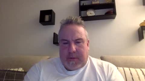 banana5289 online show from December 16, 8:25 pm