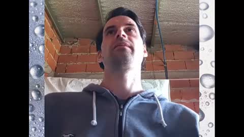 Ezequiel online show from December 3, 5:01 pm