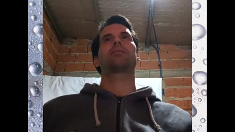 Ezequiel online show from December 4, 1:36 am