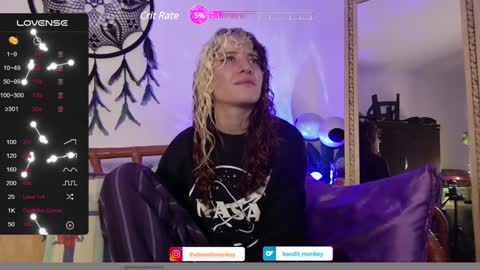 V E R O N I C A online show from December 6, 7:21 am