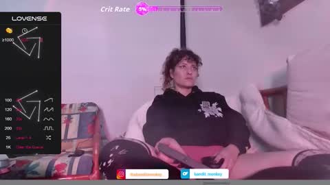 Snapshot of bandit_monkey chatting on February 17, 3:25 am V E R O N I C A online show from February 17, 3:25 am