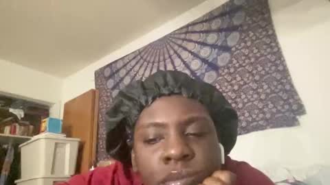 Snapshot of bankofchell chatting on March 25, 6:19 am Chelly online show from March 25, 6:19 am