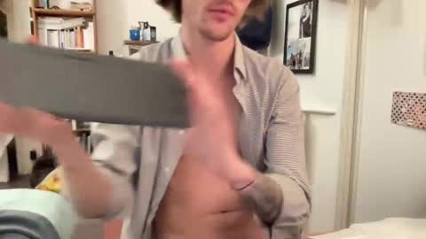 Snapshot of baptisteriviere chatting on January 13, 12:41 am baptisteriviere online show from January 13, 12:41 am