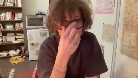 Snapshot of baptisteriviere chatting on January 27, 10:38 pm baptisteriviere online show from January 27, 10:38 pm