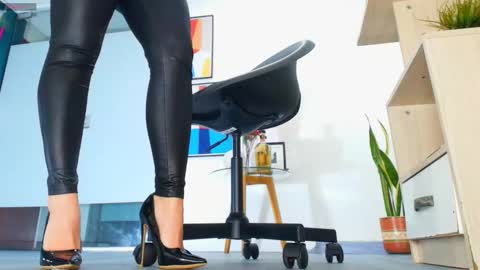 Barbara online show from November 15, 12:13 pm