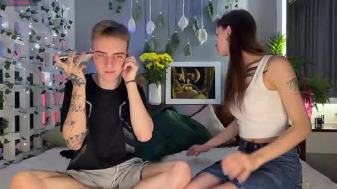 Snapshot of barbie_bi chatting on February 14, 2:54 pm My name is Molly. Please say hello I like talking to you. If you have any wishes or obscene desires please use the tip menu online show from February 14, 2:54 pm