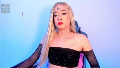          I work from home this is my room 3 online show from October 30, 4:47 am