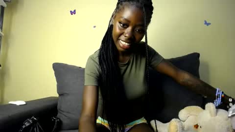 Snapshot of barbie_charm2 chatting on July 11, 11:13 am barbie_charm2 online show from July 11, 11:13 am