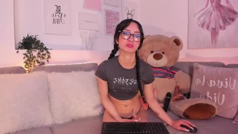 Snapshot of barbie_ev chatting on February 25, 5:08 am Barbara online show from February 25, 5:08 am