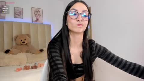 Snapshot of barbie_ev chatting on October 28, 4:05 am Barbara online show from October 28, 4:05 am