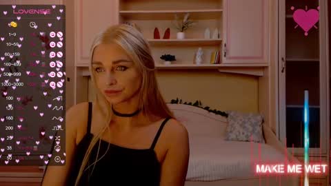 Snapshot of barbie_kiss1 chatting on December 3, 4:58 am barbie online show from December 3, 4:58 am