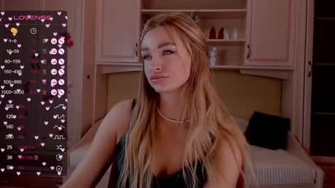 Snapshot of barbie_kiss1 chatting on February 4, 1:02 am barbie online show from February 4, 1:02 am