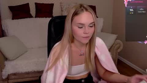 Lilli 3 online show from September 23, 5:21 am