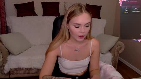 Lilli 3 online show from September 25, 5:44 am