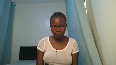 queen online show from February 19, 10:33 am