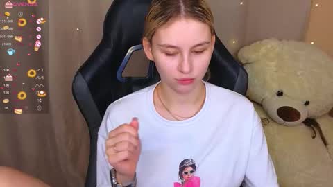 Eva online show from September 24, 6:44 pm