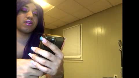 Snapshot of barbiegutzfan3 chatting on October 1, 3:56 am Tsbaby301 online show from October 1, 3:56 am