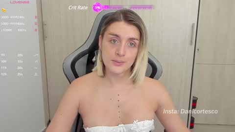 Snapshot of barbiemillit chatting on December 6, 12:38 pm barbiemillit online show from December 6, 12:38 pm