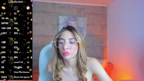 Snapshot of barbiie_scoth chatting on February 1, 11:06 pm Barbie Scot online show from February 1, 11:06 pm