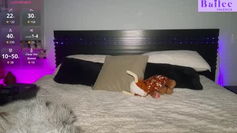 Snapshot of barbirgirlyy chatting on October 4, 10:08 pm Bailee Valencia online show from October 4, 10:08 pm